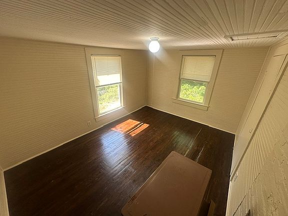4th image of 612 Wooding Ave