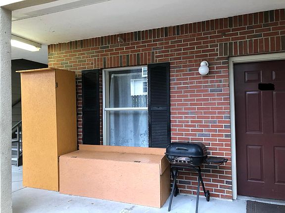 5th image of 2360 SW Archer Rd APT 703