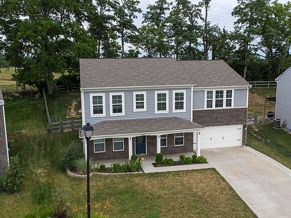 3rd image of 1878 Autumn Maple Dr