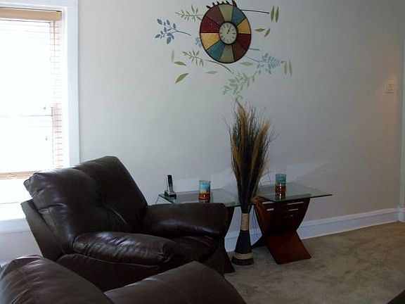 4th image of 639 Elgin Ave APT 2