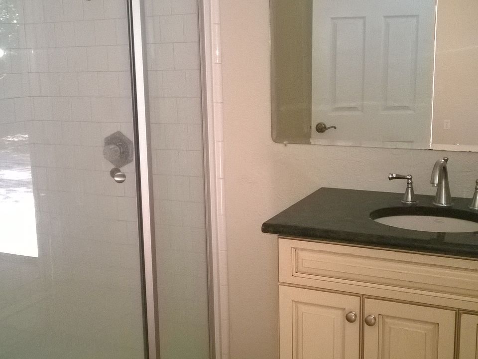 1st image of 1615 Loretta Ave NW