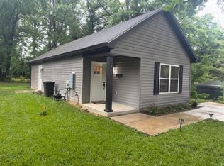707 Edelen Ave, Bardstown, KY 40004