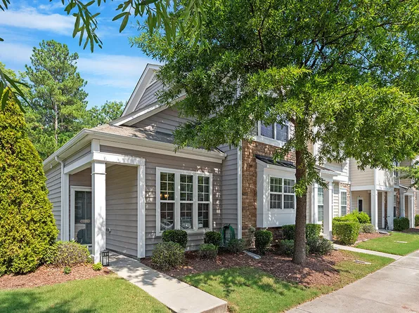 1108 Denmark Manor Dr, Morrisville, NC 27560