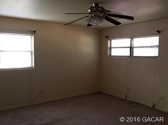 3rd image of 1509 SE 12th Pl