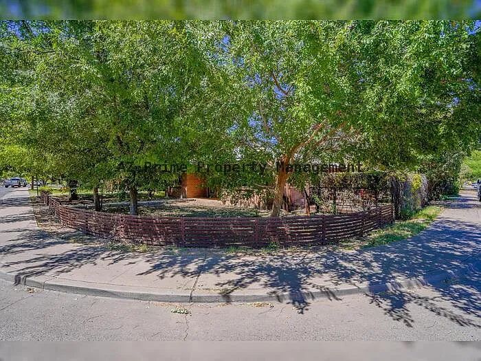351 E Encanto Dr — Photo 4