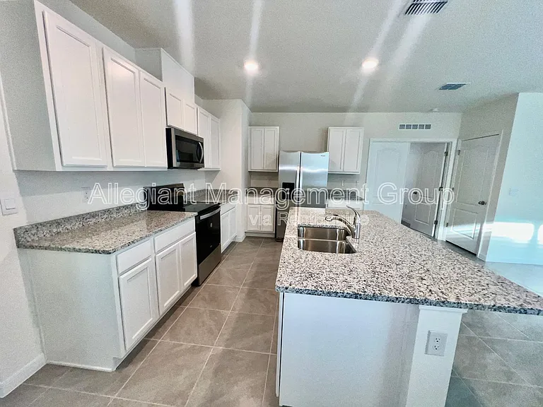 7086 Cattle Egret Dr — Photo 5