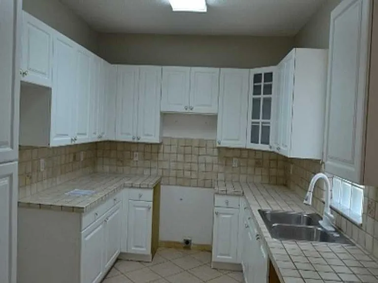 304 NW 158th Ln — Photo 7