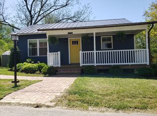 476 Court St, Lovingston, VA 22949