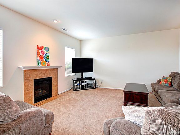 5th image of 20101 18th Avenue Ct E