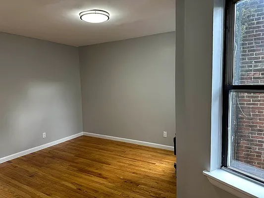 Rented by Premier One Realty LLC | media 4