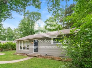 5536 Oakley Ave, Kansas City, MO 64130