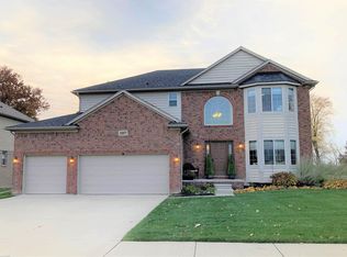 53977 Connor Dr, Chesterfield, MI 48051