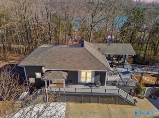305 Boulder Trl, Gurley, AL 35748