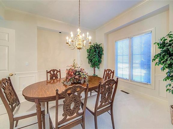 Formal Dining Room with Inset Area
