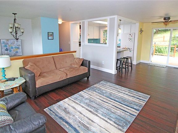 2nd image of 14449 Kestrel Pl NE