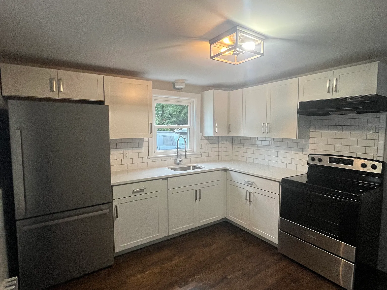 2 bed, 1250 sqft, $2,500 — Photo 4