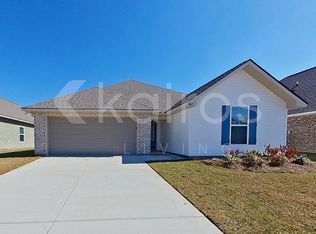 8017 Hendrick Dr, Baton Rouge, LA 70817