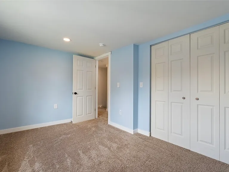 Bedroom 2 w/closet