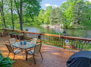 10046 Oldfield Dr, Richmond, VA 23235