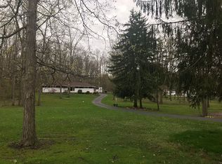 486 Parker Rd, Aurora, OH 44202