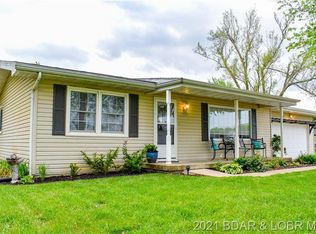 101 Jefferson Pl, Versailles, MO 65084