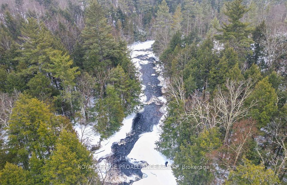 1st image of 8 Clark Line Rd