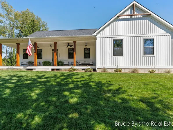 312 48th Ave, Zeeland, MI 49464