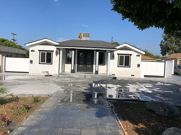 2nd image of 7817 Genesta Ave