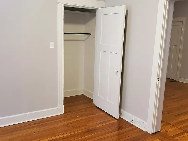 6041 Waterman Blvd — Photo 20
