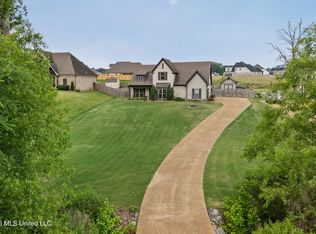 1865 Bakers Trl, Nesbit, MS 38651