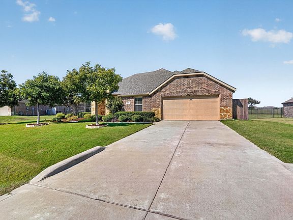 3rd image of 2118 Nuehoff Dr