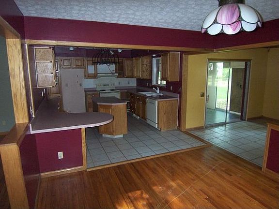 4th image of 2540 Echo Valley Dr