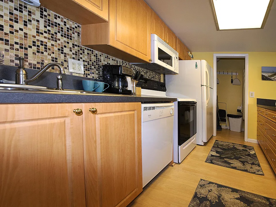 1571 S Atlantic Ave #312