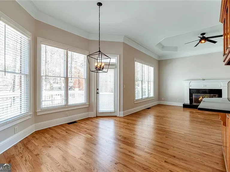115 Wolf Willow Ct — Photo 11