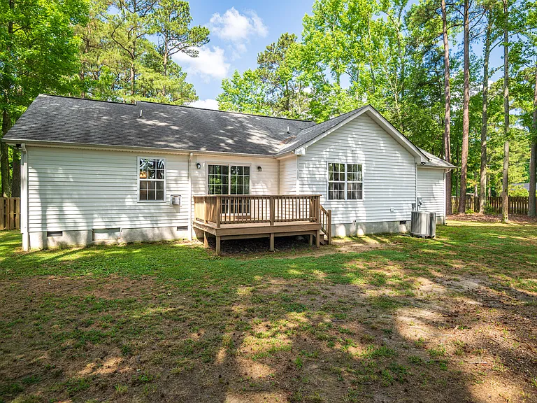 2099 Yacht Club Rd — Photo 42