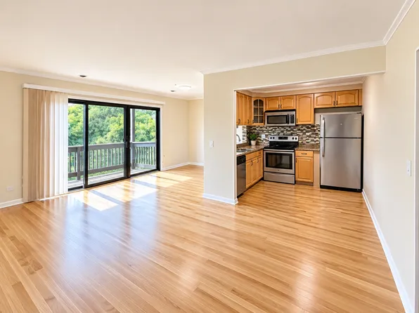835 Waterview Cir APT 4, Vernon Hills, IL 60061