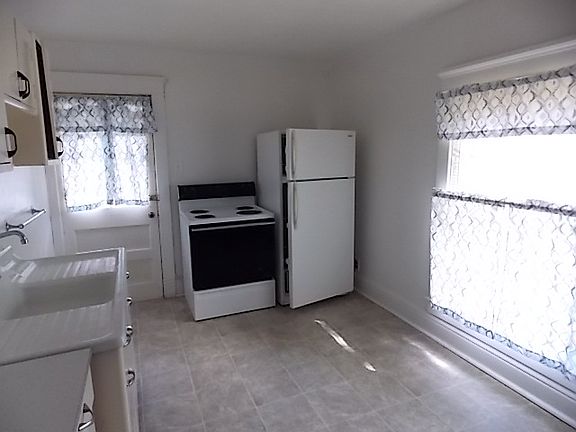 2nd image of 626 S 2nd Ave #2