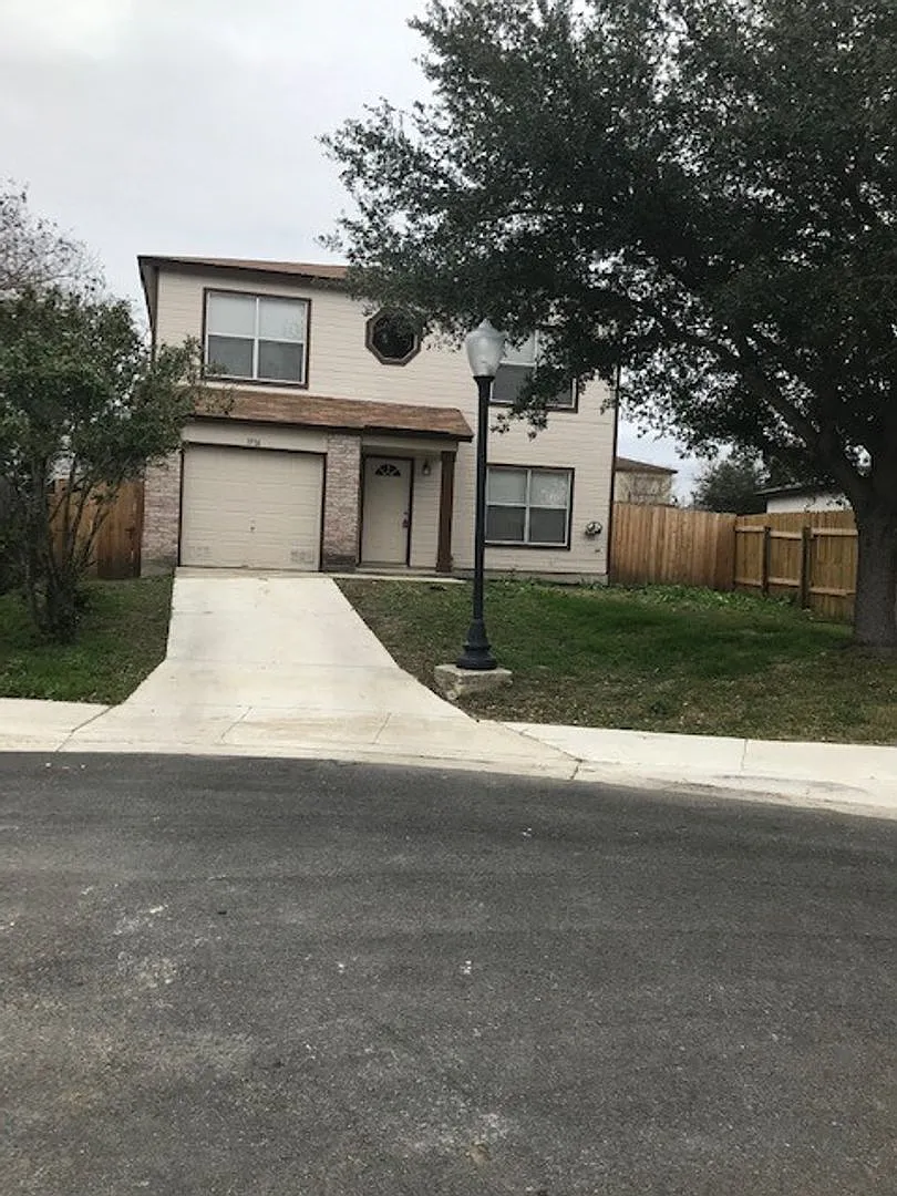3716 Candlebrook — Photo 1