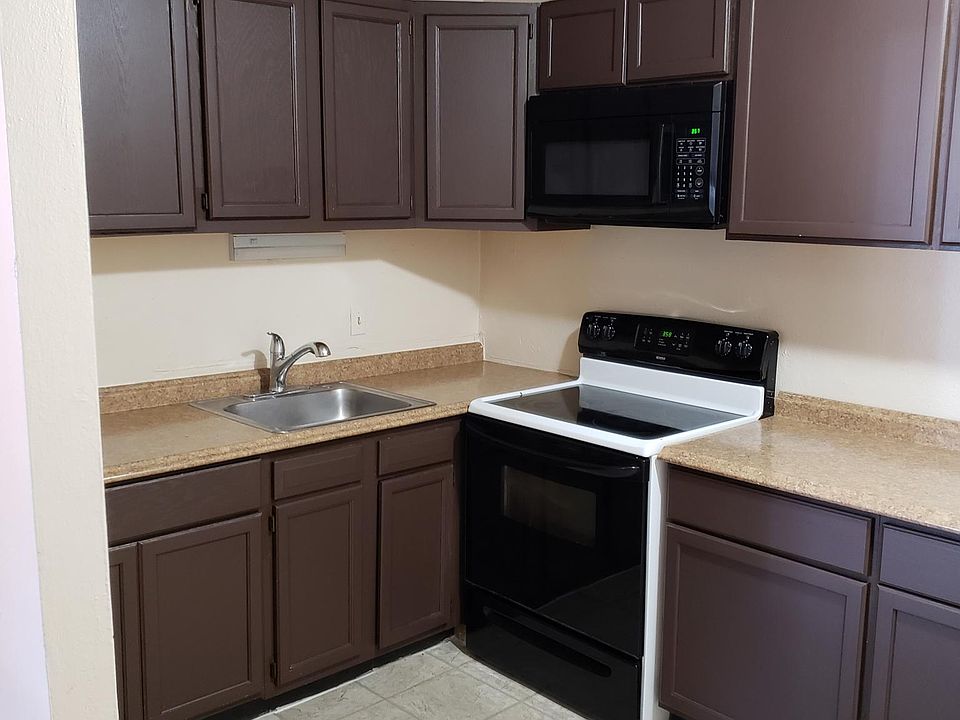 1st image of 2550 S Big Bend Blvd APT 17