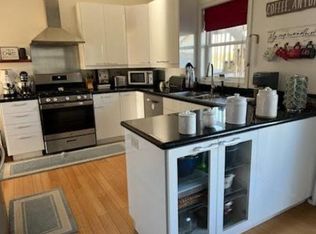 307 Douglas Dr, Brooklyn, WI 53521