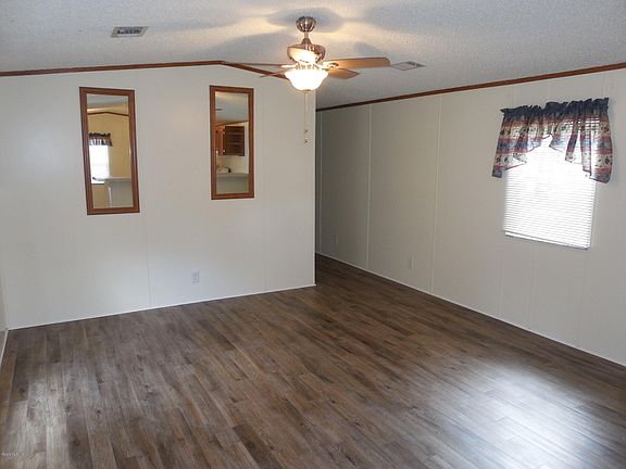 4th image of 4620 NE 140th Ct