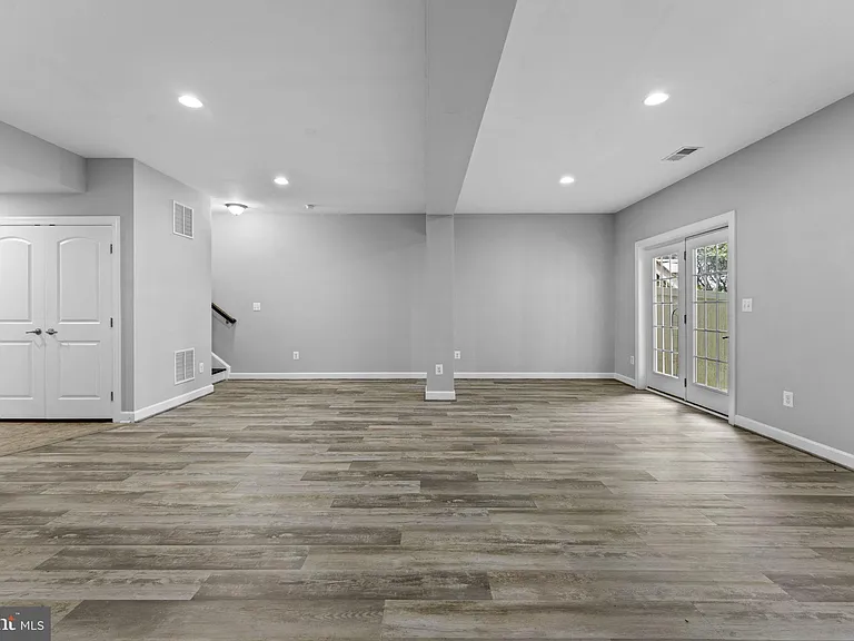 21268 Park Grove Ter — Photo 73