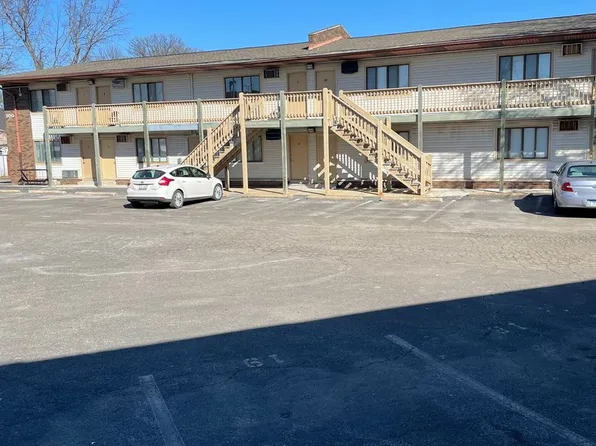 100 N 27th, 100 N 27th St #11, Belleville, IL 62226