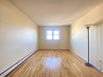 Rented by NY Space Finders Inc.