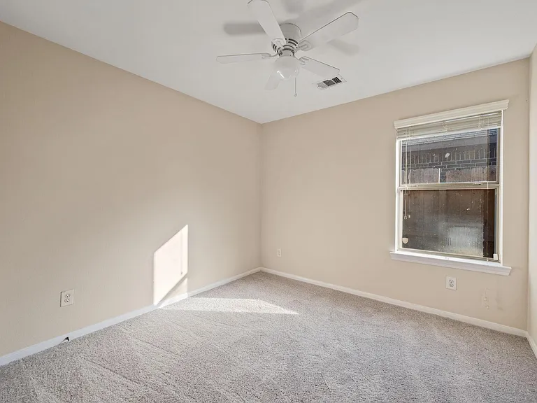 3031 E Lockeridge Village Dr — Photo 14