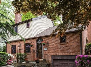 13 Lotus Rd, New Rochelle, NY 10804