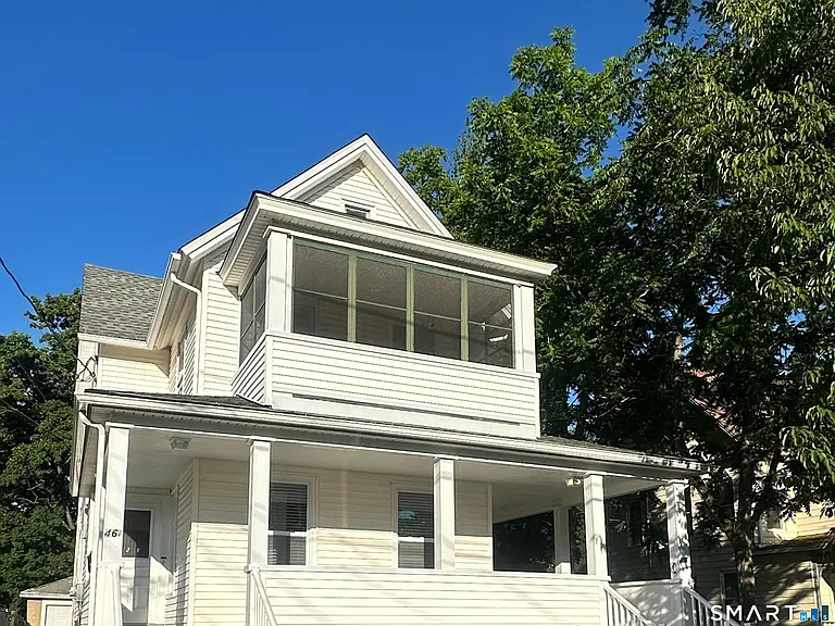 46 Holbrook St — Photo 2