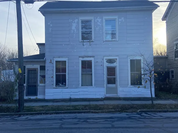 30 W Main St, Harveysburg, OH 45032