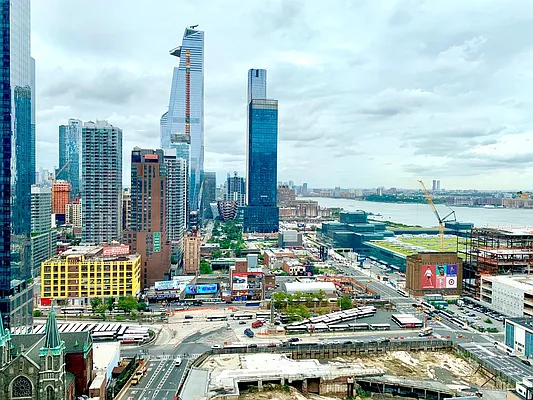 Rented by The Dermot Realty Management Company | media 3