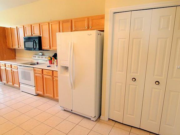 4th image of 330 High Vista Dr